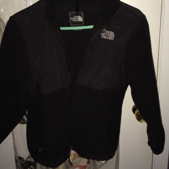 GIRLS medium black northface