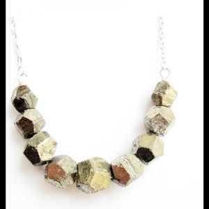 Statement necklace