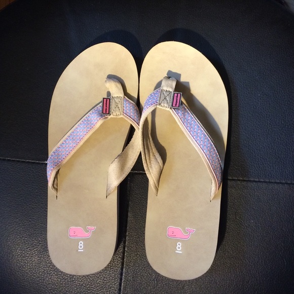 Vineyard Vines flip flops