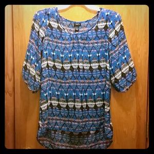 Sheer long top multi colored goes great with leggi