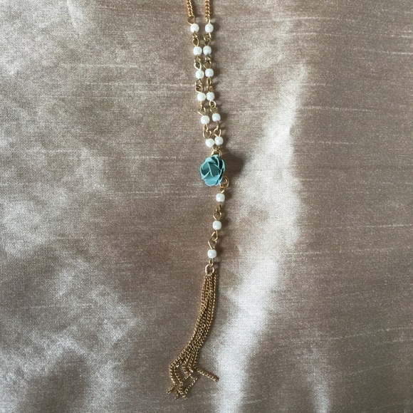Lauren Conrad feminine necklace