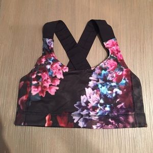 Lululemon bra