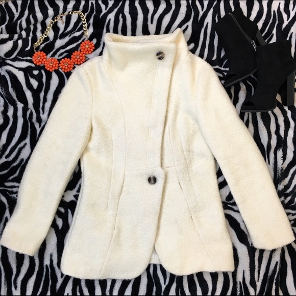 Host pickππWhite wool coatππ - Picture 2 of 4