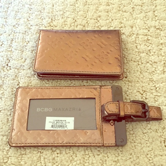 BCBG MaxAzria credit card holder/luggage tag set