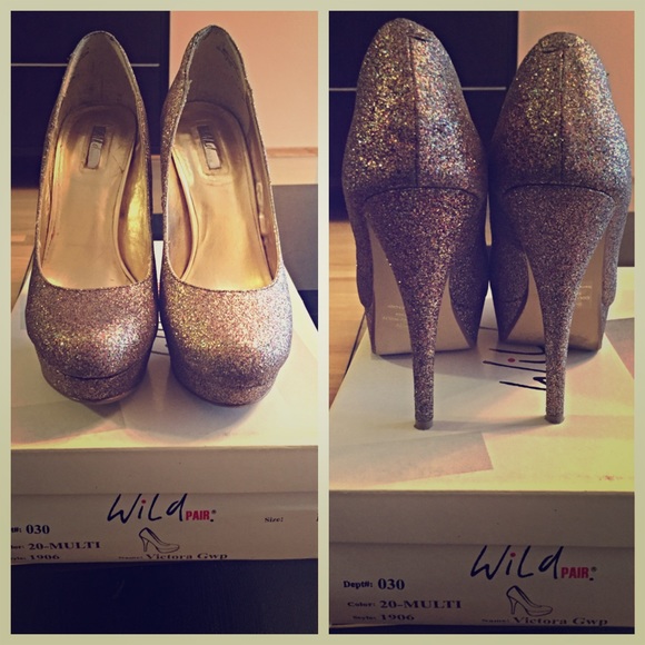 Wild Pair Shoes - ‼️FINAL SALE‼️ Wild Pair Multi Color Heels