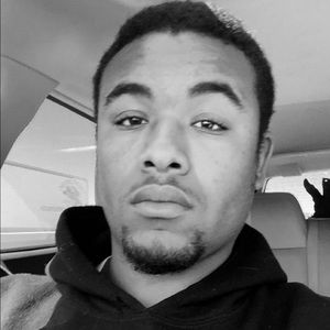 Meet your Posher, Ayinde