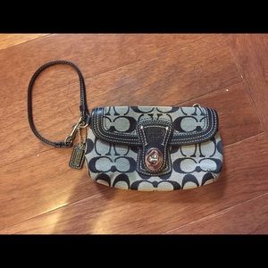 COACH WRIST BAG