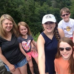 Meet your Posher, Jennifer