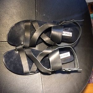 Black Steve Madden sandals