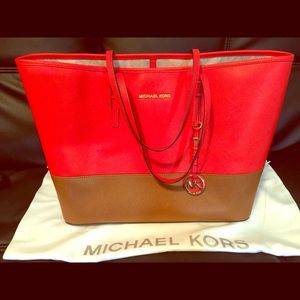 Michael Kors Jet Set Travel Tote