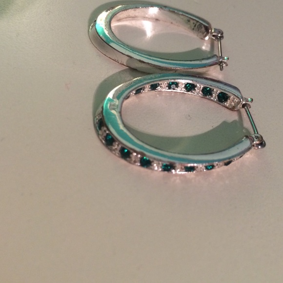 Green beaded hoops - Picture 2 of 2