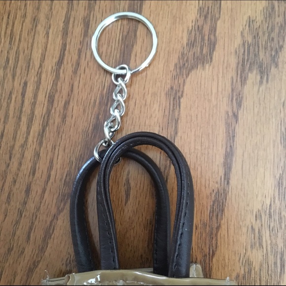 Bloomingdale's Keychain - Picture 3 of 4
