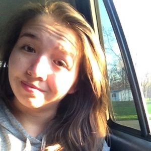 Meet your Posher, Alyssa