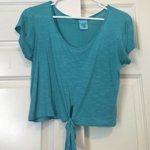 Torquoise tied tee
