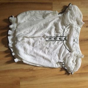 White and black blouse. Size: L