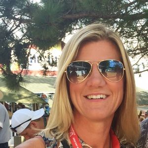 Meet your Posher, Lori