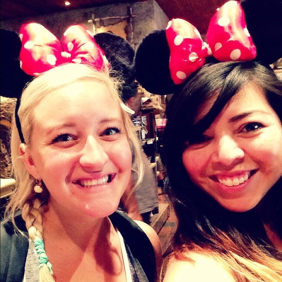 Meet your Posher, Sinclair - Picture 1 of 1