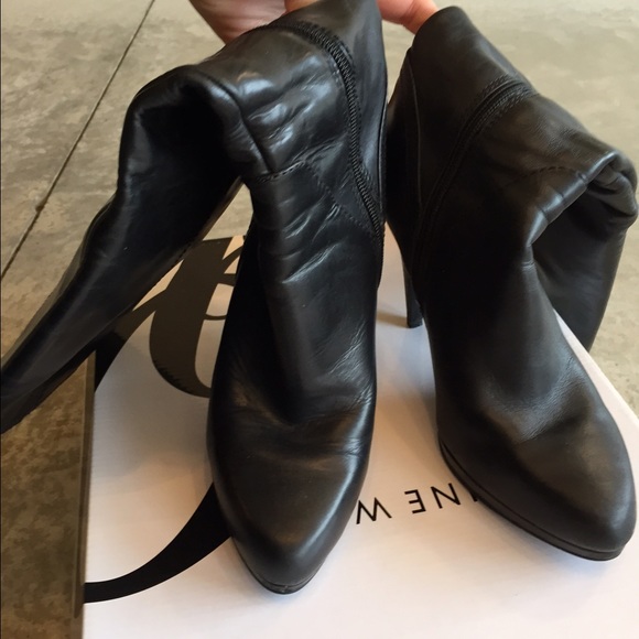 Black Nine West boots!