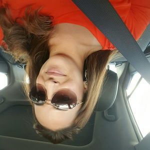 Meet your Posher, Jenna