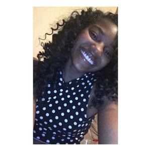 Meet your Posher, Alexis