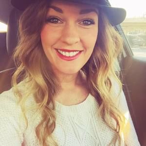 Meet your Posher, Courtney