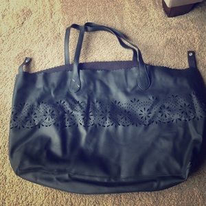 Black cutout tote bag