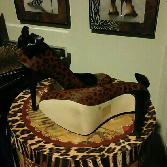 Pony - Picture 4 of 4