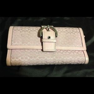 Pink coach wallet- gently used condition