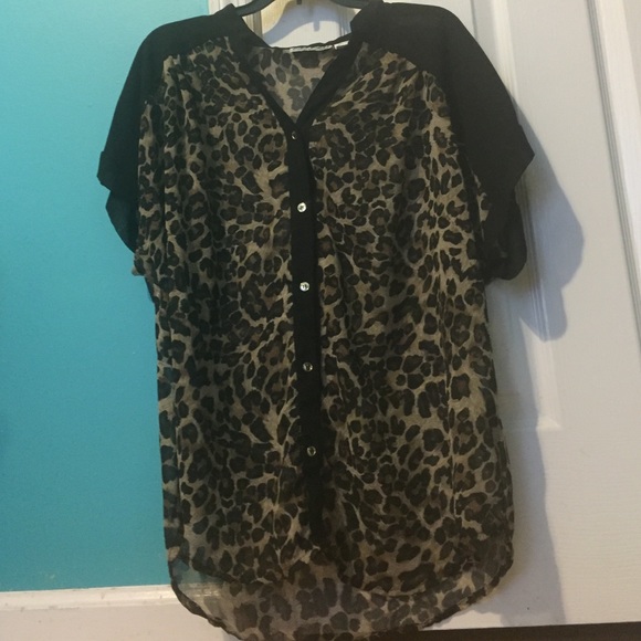 Button up Cheetah blouse
