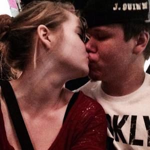 Meet your Posher, Alia