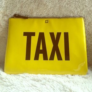 ❌ SOLD❌Kate Spade Taxi Clutch