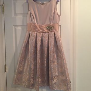 Eliza J taupe cocktail dress size 8