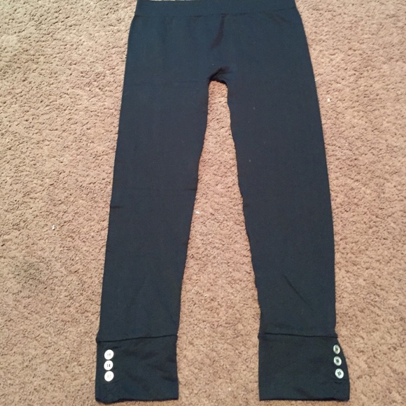 Black Capri leggings