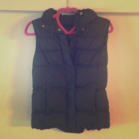 Black XS vest