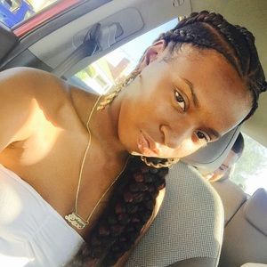 Meet your Posher, Alexus