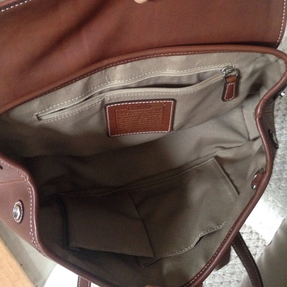 Coach brown leather bag. Brand new with out tags - Picture 4 of 4