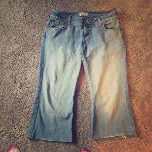 Abercrombie & Fitch cropped jeans!