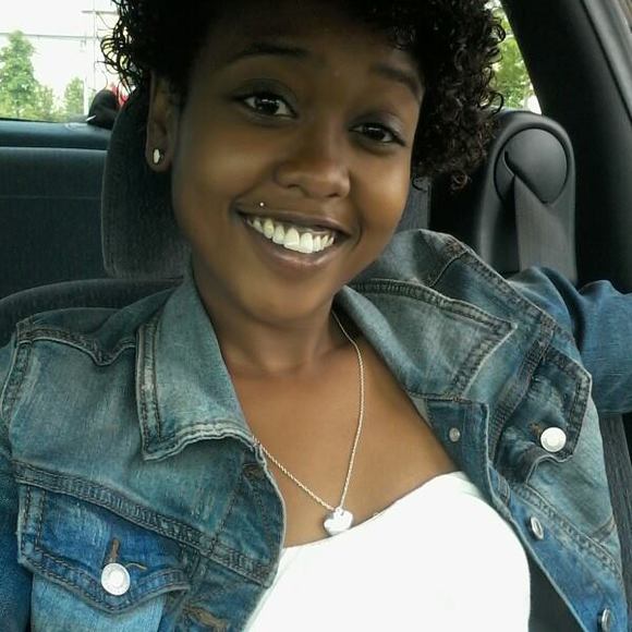 Meet your Posher, Amorie - Picture 3 of 3