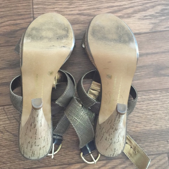 Chinese Laundry Heels - Picture 2 of 4