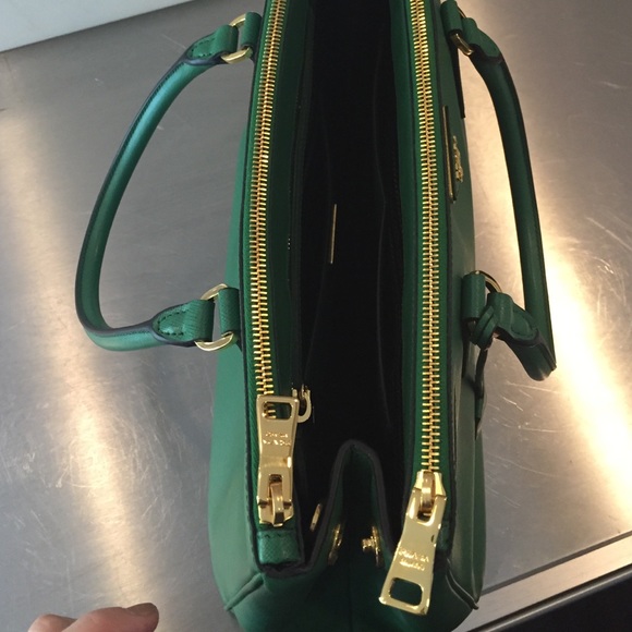 kelly green leather prada bag with gold accents - Picture 2 of 2