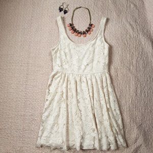 WEEKEND SALE: Zara White Lace Dress