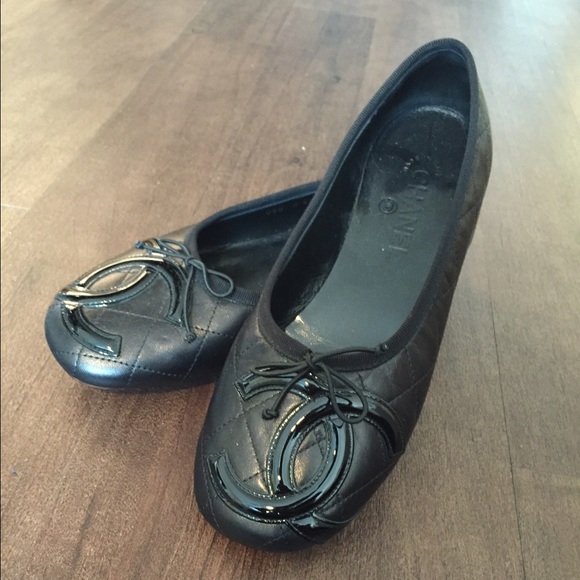 Chanel quilted Black bow flats