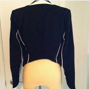 Arch Back Blazer