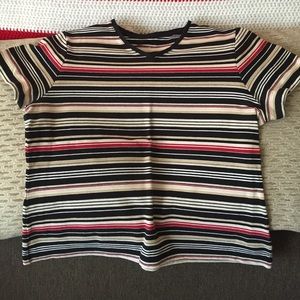 Black/gold/red striped ss tee XL