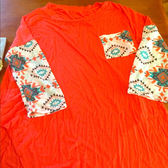 Coral Aztec top - Picture 1 of 2