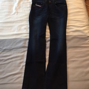EUC Diesel 'Ronhy' straight leg denim jeans