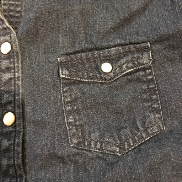 American Eagle denim shirt - Picture 3 of 3