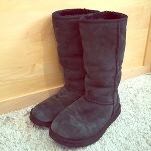Used tall black UGG boots!