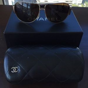 CHANEL Aviator sunglasses
