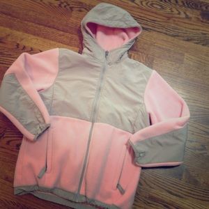 Girls Large North Face hooded Denali coat!